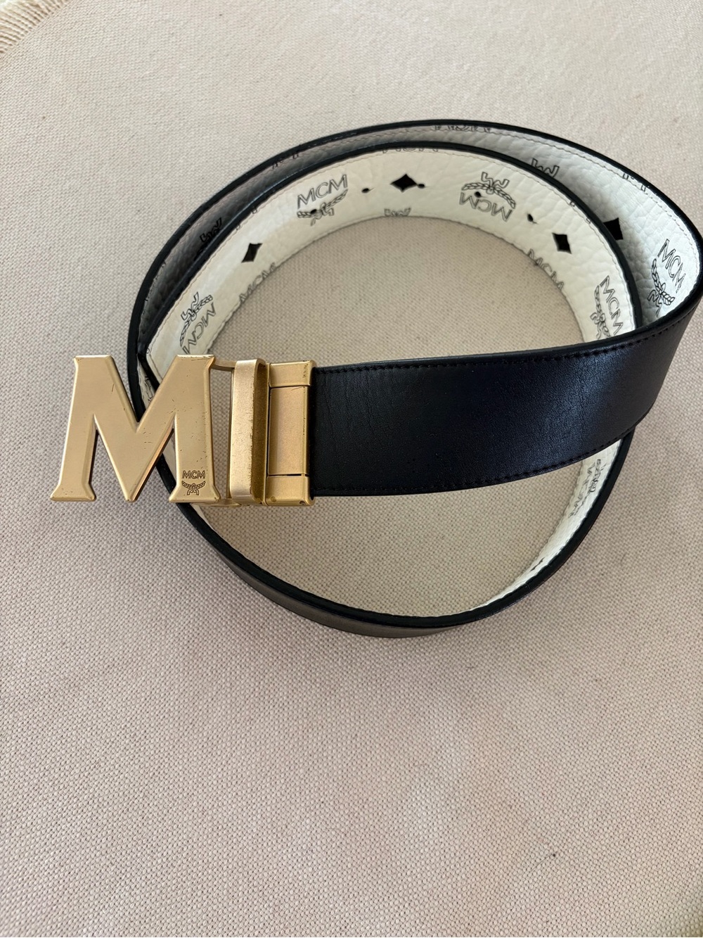 MCM Men's Reversible Black & Logo Leather Belt with Gold 'M' Buckle